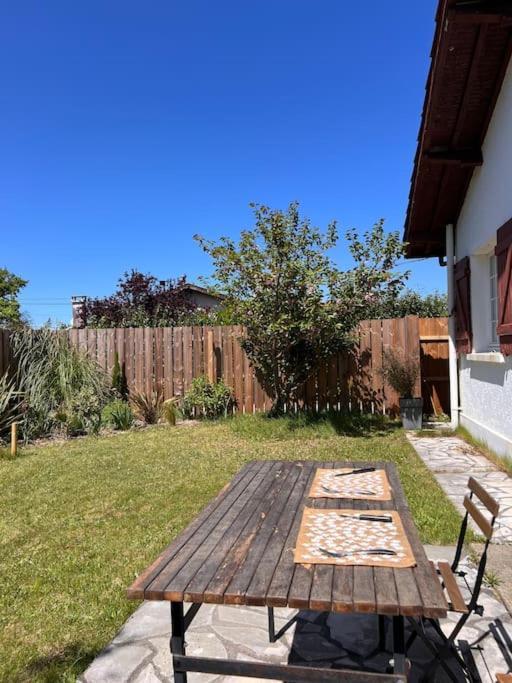 Agreable Maison Landaise Proche Du Lac Sanguinet Exteriör bild